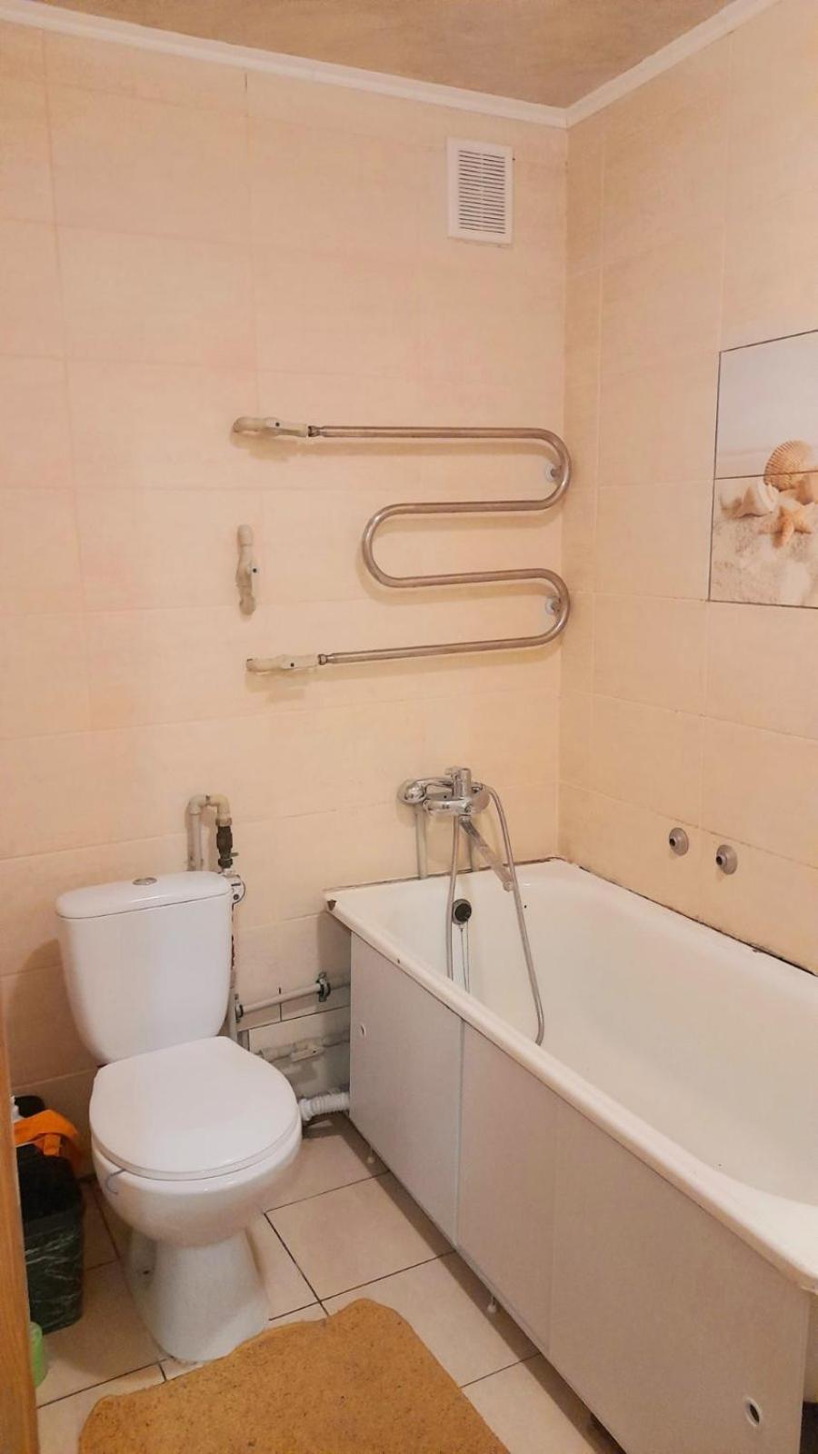 Two-Bedroom Apartment Pokrovskaya, 48 Izyum Bagian luar foto