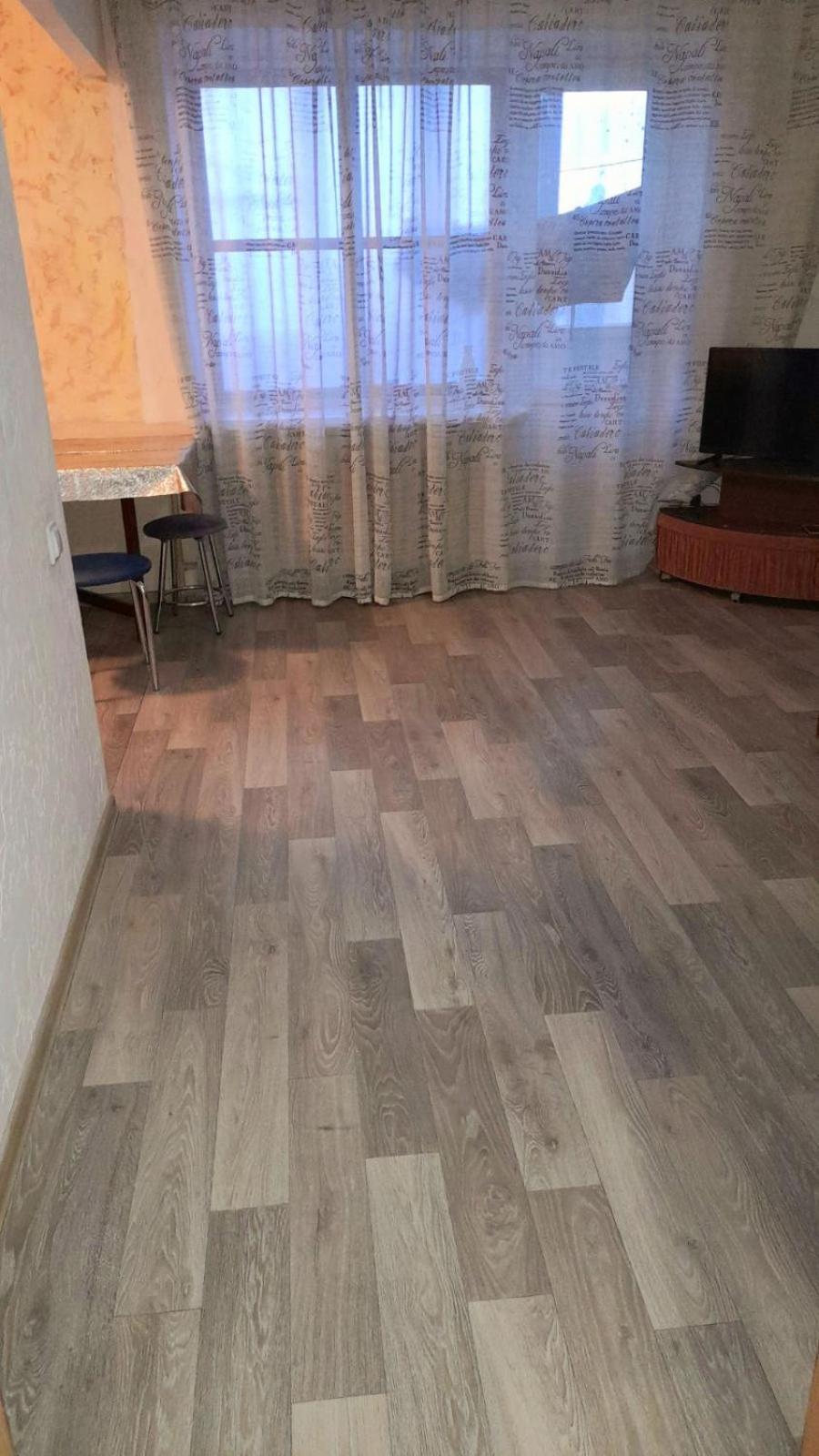 Two-Bedroom Apartment Pokrovskaya, 48 Izyum Bagian luar foto