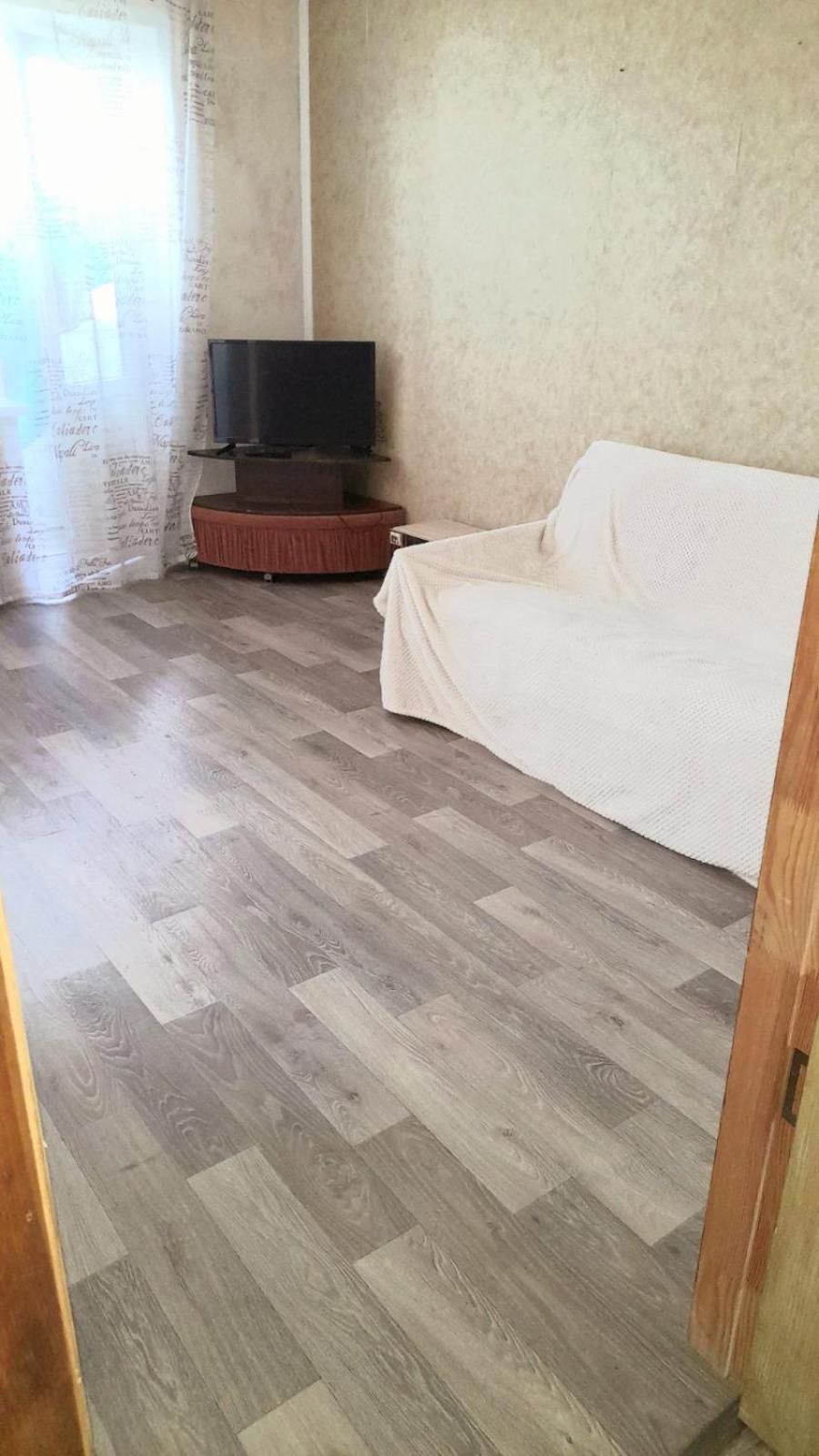 Two-Bedroom Apartment Pokrovskaya, 48 Izyum Bagian luar foto